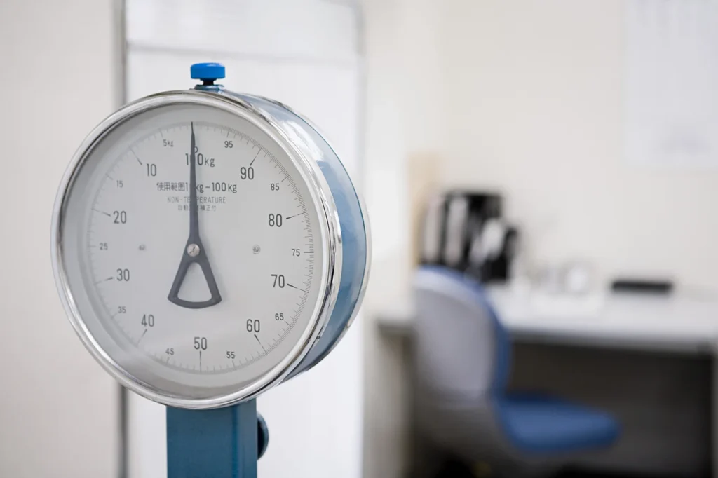 Weighing scales